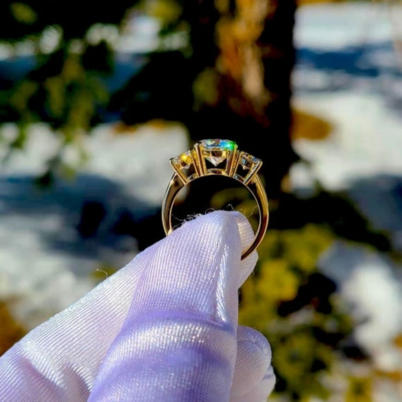 Solid 14k gold 3ct moissanite ring - Picture 15 of 15